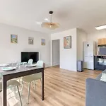 דירה Marine Votre F2 Moderne A